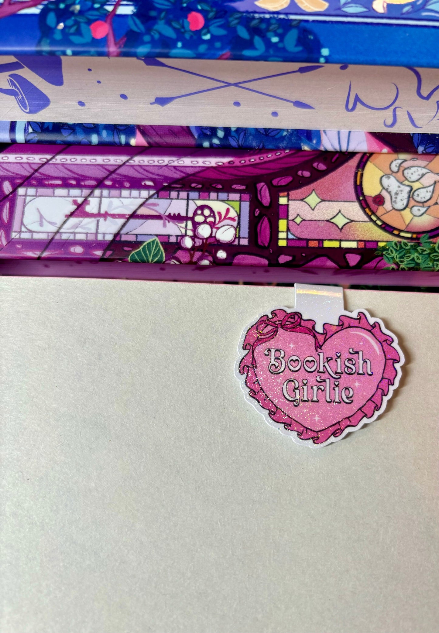 Mini Cute Bookish Girlie Heart Magnetic Bookmark