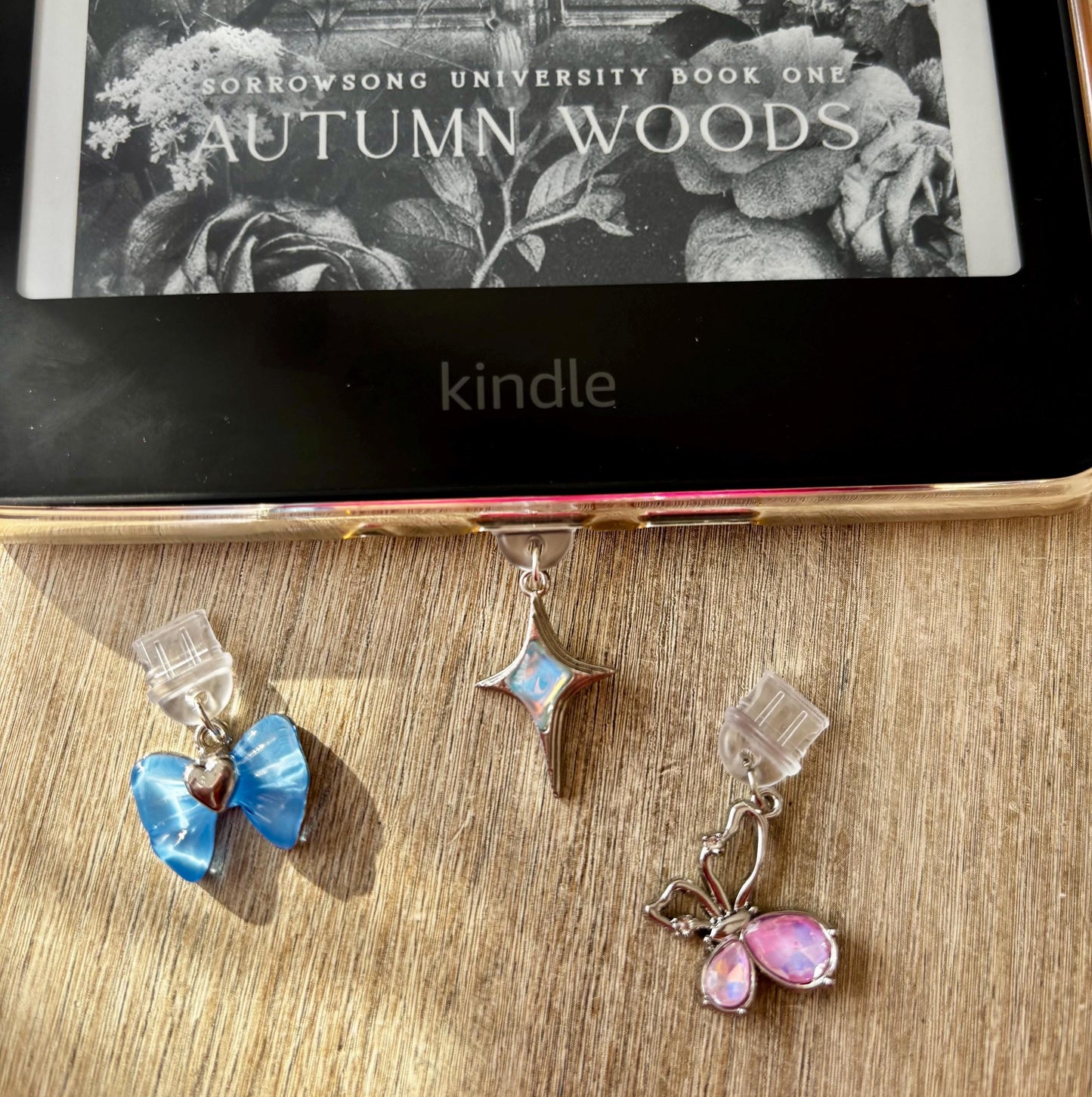 Cute shiny kindle USB-C dust plug, shiny charms, kindle charms, e-reader accessories, sparkly charms, dust plug charms,